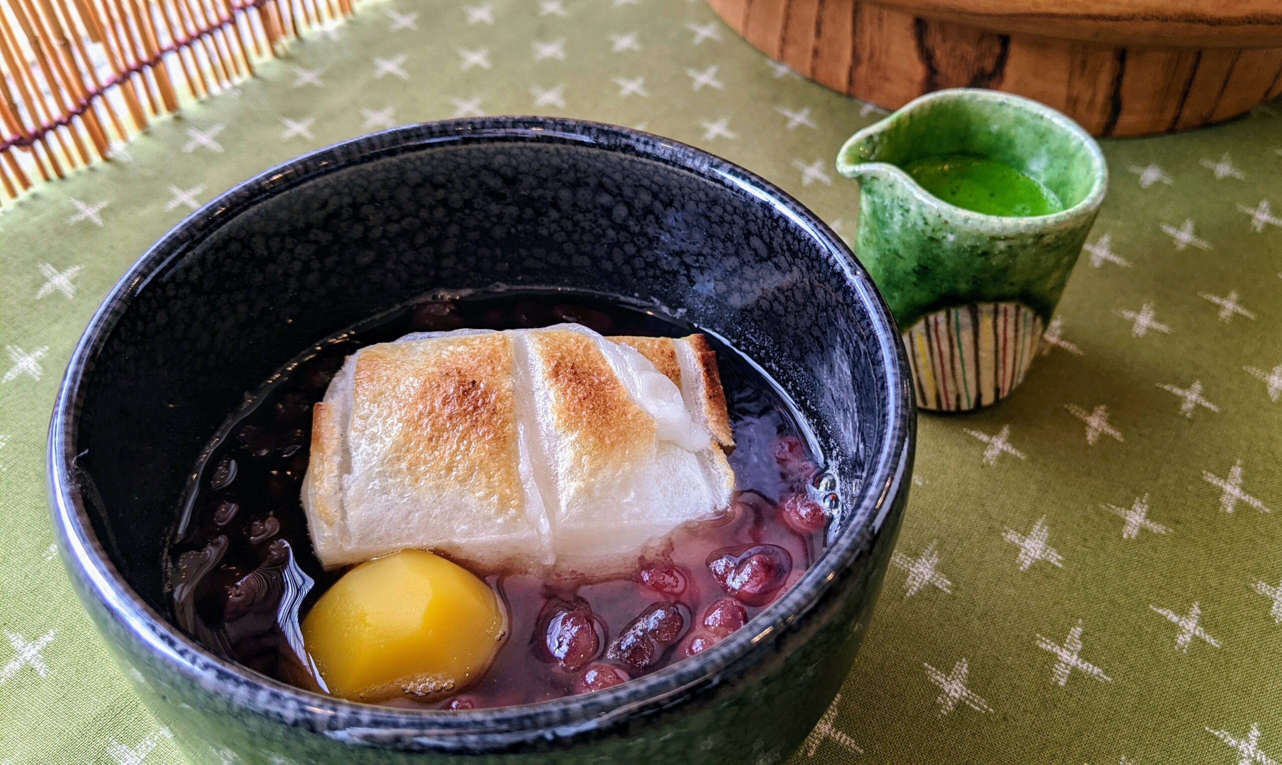抹茶焼餅ぜんざい（塩昆布付）