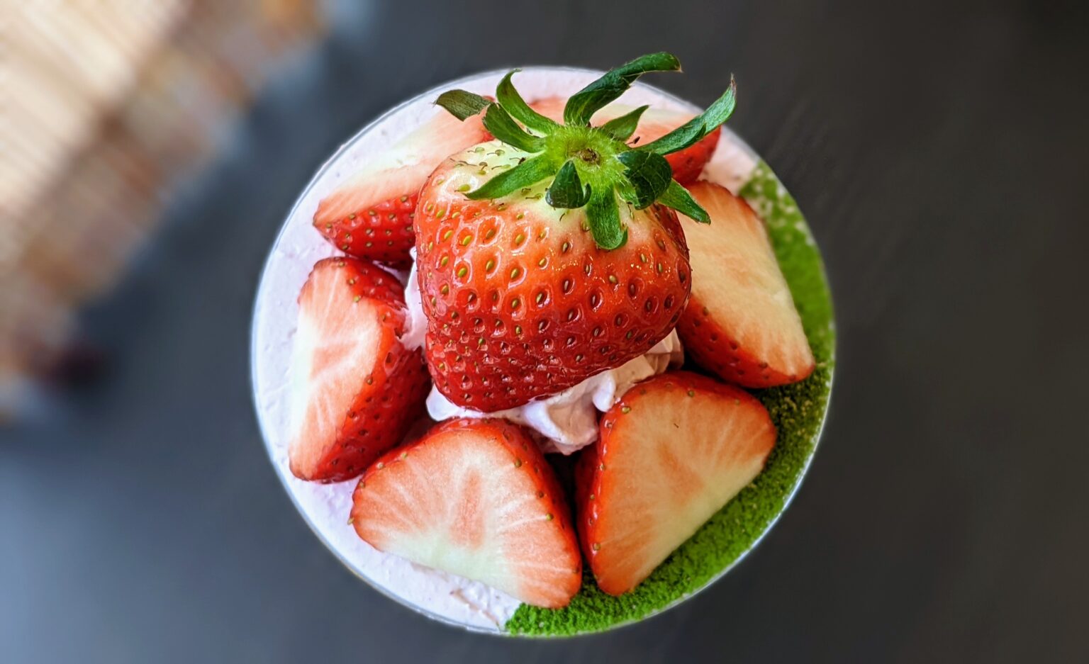 期間限定いちごパフェ